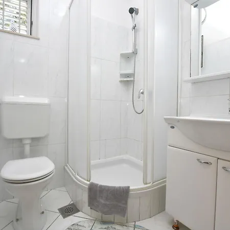 Eva Apartment *